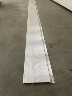 Aluminium vloerdeel 18mm voor aanhangers en trailers 12020 Aluminium kokers, vloerdelen en overig