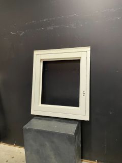 Hardhouten Raamkozijn Met Draai-Kiepraam, 78.5 B x 89.5 H TW 13026-1 Hout