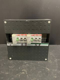 ABB Groepenkast - 2 aardlek + 4 Groepen BW 13033 Groepenkasten