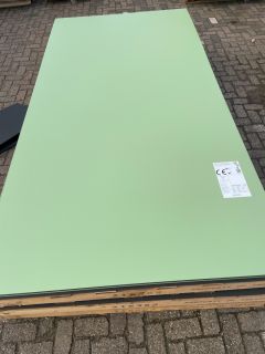 Trespa Meteon Satin (Lichtgroen A37.2.3) 3050 x 1530 x 8 mm 12031 HPL / Volkern